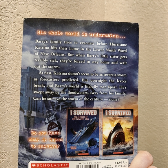 Books - Picture 4 of 6